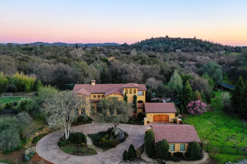 The Price of the View: How America's Most Coveted Lakefront Estates Are Reclaiming Solitude Without Surrendering the Shore