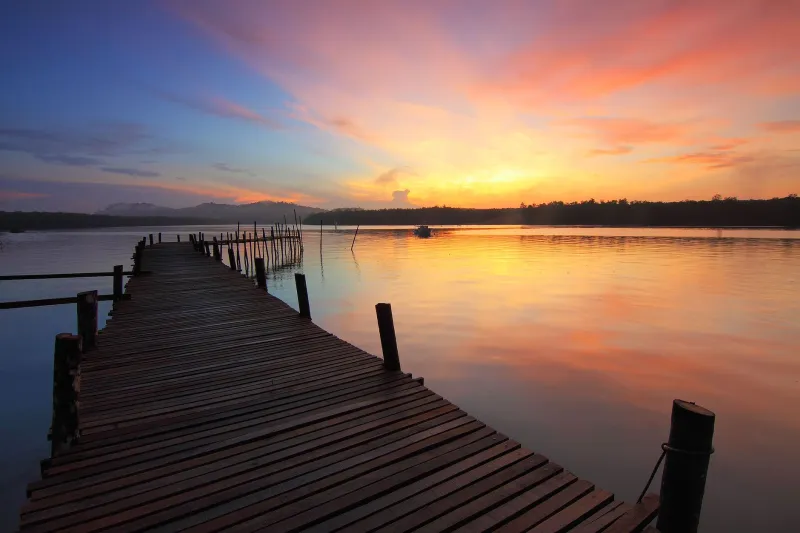 Still Waters, Complex Numbers: Rethinking Wealth Strategy for America's Lakefront Estates